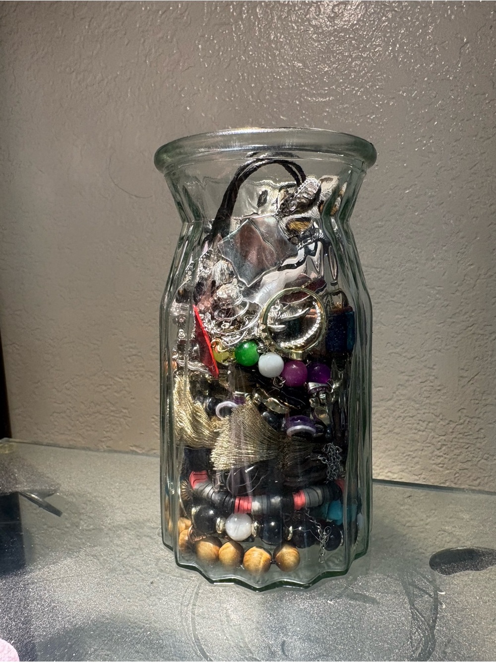 Mystery jewelry jar (30+ pieces)